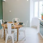 Apartamento T2 Premium Avec Terrasse Chez Henri *