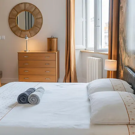 Apartment T2 Premium Avec Terrasse Chez Henri *